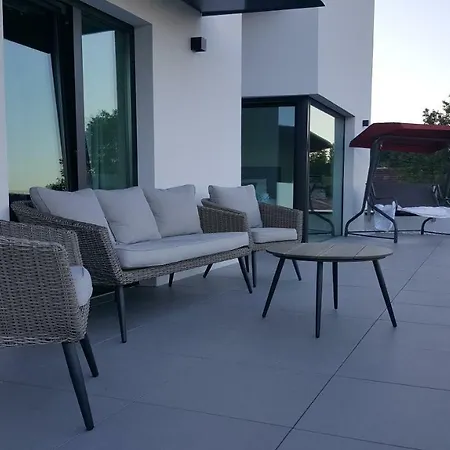 Villa Holiday Villas *